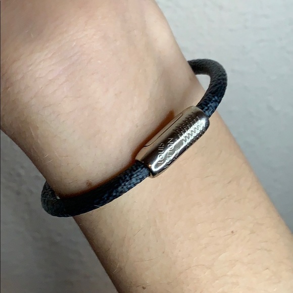 Louis Vuitton Bracelet - Picture 4 of 7